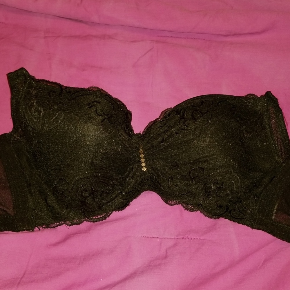 Strapless Black lace bra